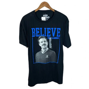 TS17 NWT Mens Ripple Junction Ted Lasso Believe Sports Comedy T Shirt L